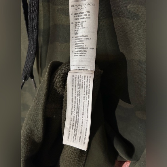 Hollister Print Logo Camo Hoodie Sweatshirt - Picture 13 of 14